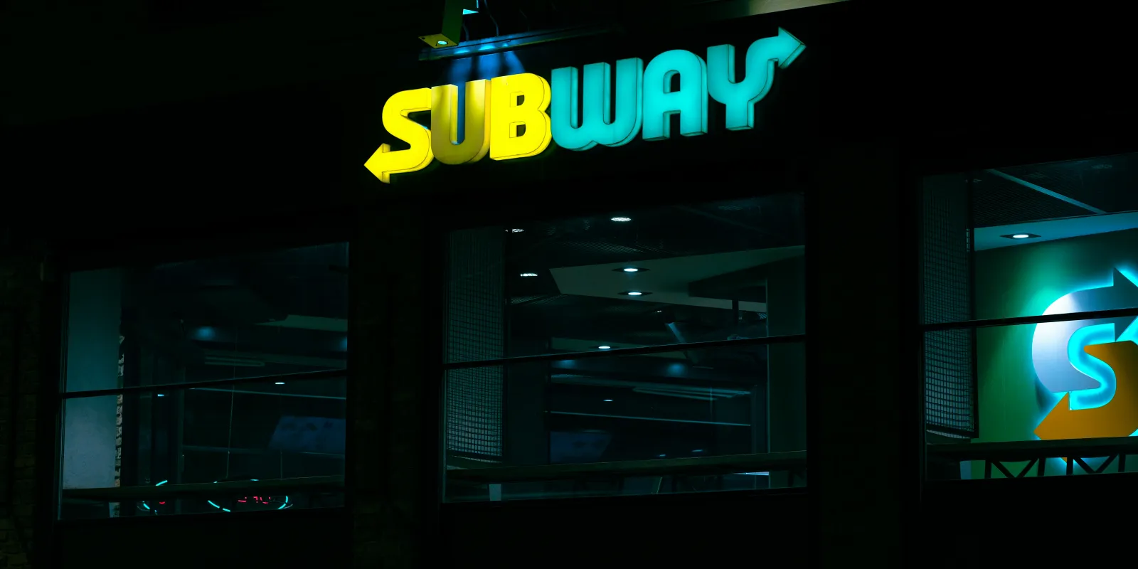 Subway Shop